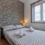 펜션 Pet Friendly In With Wifi