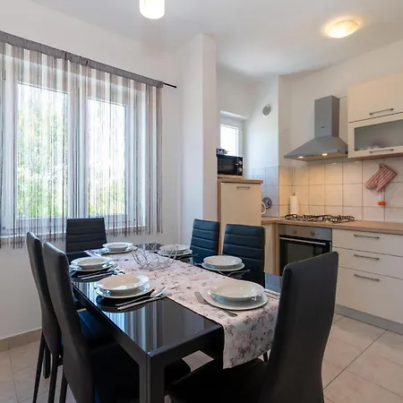 Pet Friendly In With Wifi Сasa de vacaciones *