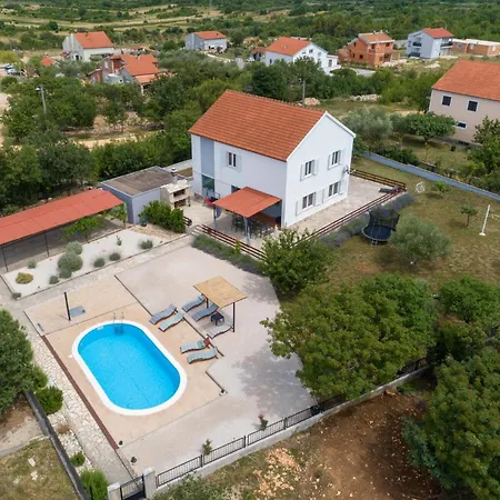 Pet Friendly In With Wifi